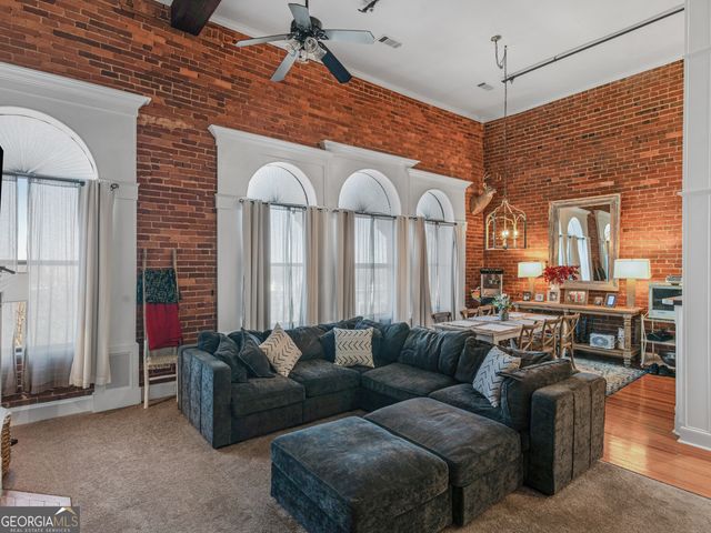 102 N Hill Street 302, Griffin, GA 30223