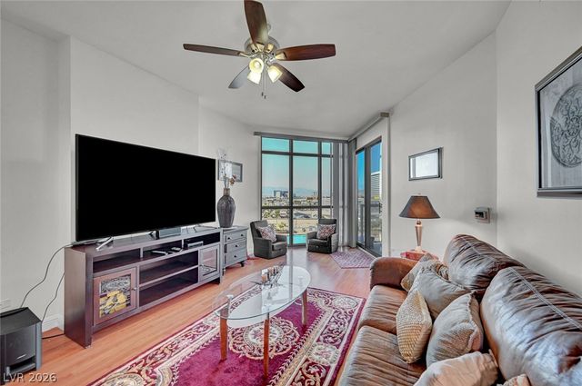200 West Sahara Avenue 811, Las Vegas, NV 89102