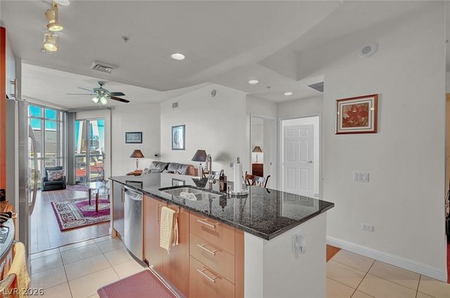 200 West Sahara Avenue 811, Las Vegas, NV 89102