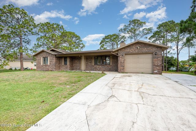 1535 Starboard Street NW, Palm Bay, FL 32907