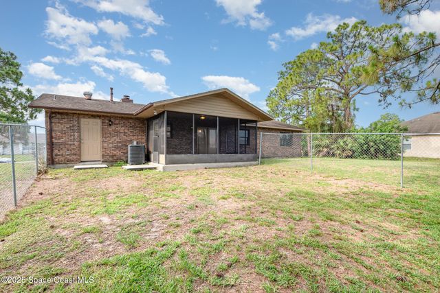 1535 Starboard Street NW, Palm Bay, FL 32907