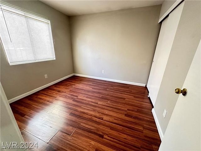 1913 POPPY HILL Street, Las Vegas, NV 89106