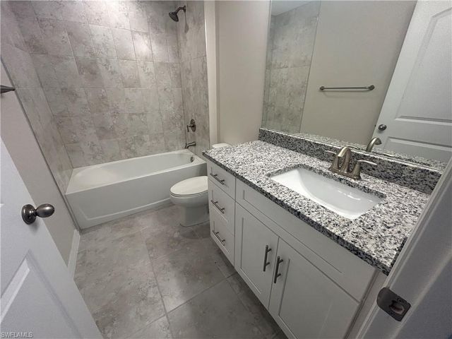 2408 NE 6th AVE, Cape Coral, FL 33909