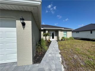 2408 NE 6th AVE, Cape Coral, FL 33909