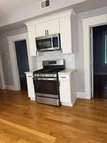 10 Sutton St 3 3, Boston, MA 02126