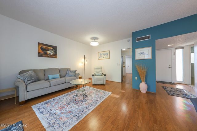 450 W San Ignacio, Green Valley, AZ 85614