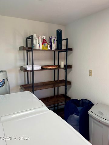 450 W San Ignacio, Green Valley, AZ 85614