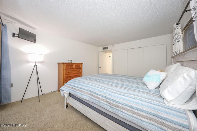 450 W San Ignacio, Green Valley, AZ 85614