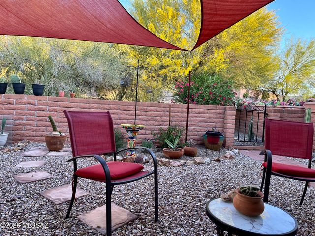 450 W San Ignacio, Green Valley, AZ 85614