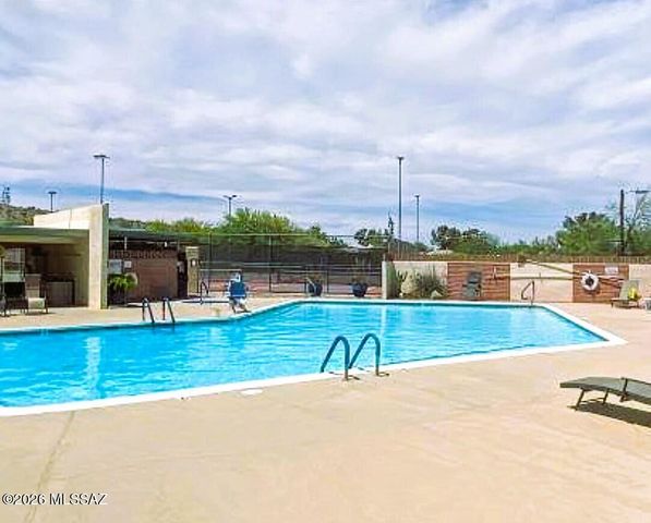 450 W San Ignacio, Green Valley, AZ 85614