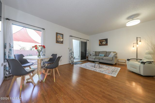 450 W San Ignacio, Green Valley, AZ 85614