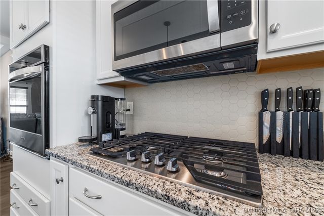 4001 Williams Crossing Way, Jeffersonville, IN 47130