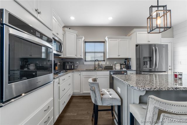 4001 Williams Crossing Way, Jeffersonville, IN 47130