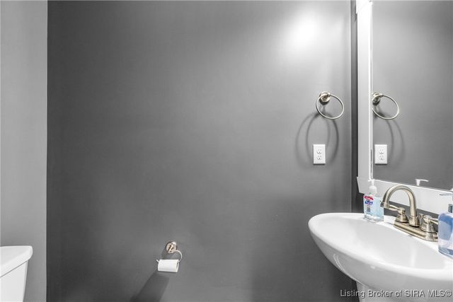 4001 Williams Crossing Way, Jeffersonville, IN 47130