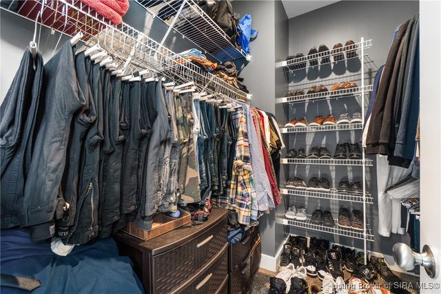 4001 Williams Crossing Way, Jeffersonville, IN 47130