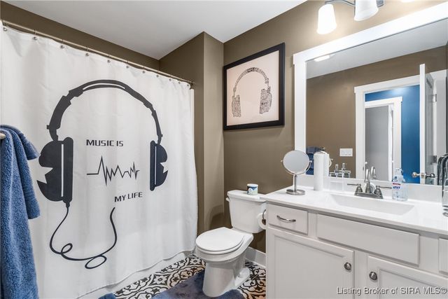 4001 Williams Crossing Way, Jeffersonville, IN 47130