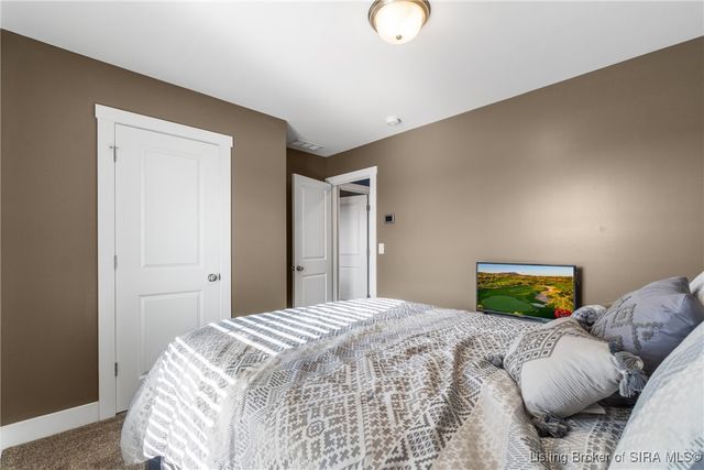 4001 Williams Crossing Way, Jeffersonville, IN 47130