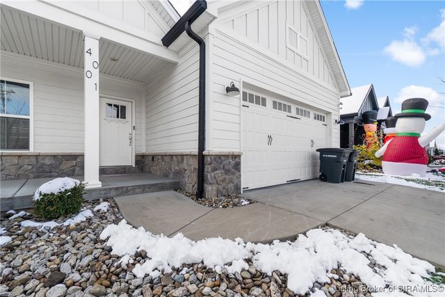 4001 Williams Crossing Way, Jeffersonville, IN 47130