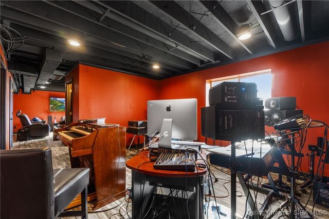 4001 Williams Crossing Way, Jeffersonville, IN 47130