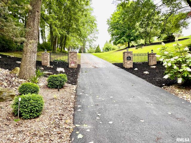 3939 Musholt Strasse Lane, Quincy, IL 62305