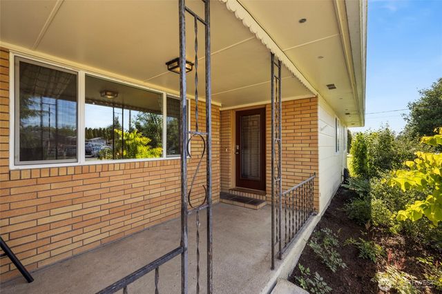 415 Sterling Street, Sedro Woolley, WA 98284
