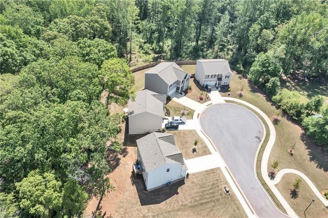 289 Pond Court, Hoschton, GA 30548