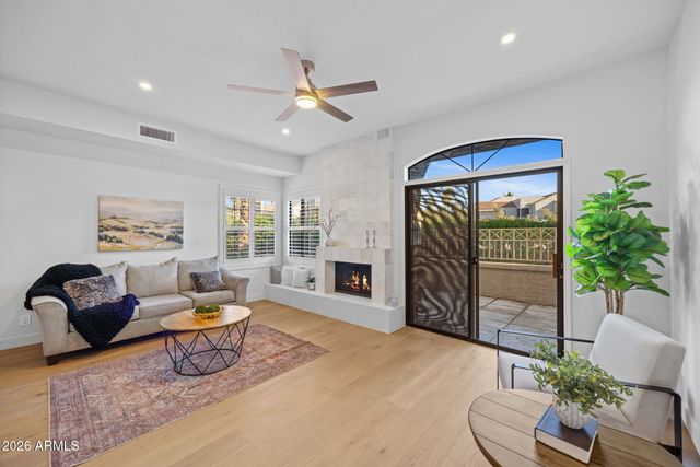 10019 E MOUNTAIN VIEW Road 1118, Scottsdale, AZ 85258