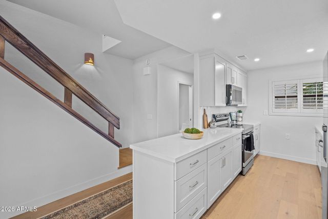 10019 E MOUNTAIN VIEW Road 1118, Scottsdale, AZ 85258