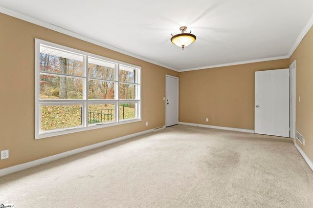 136 Holly Circle, Greer, SC 29651