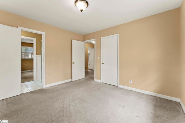 136 Holly Circle, Greer, SC 29651