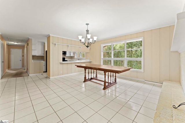 136 Holly Circle, Greer, SC 29651