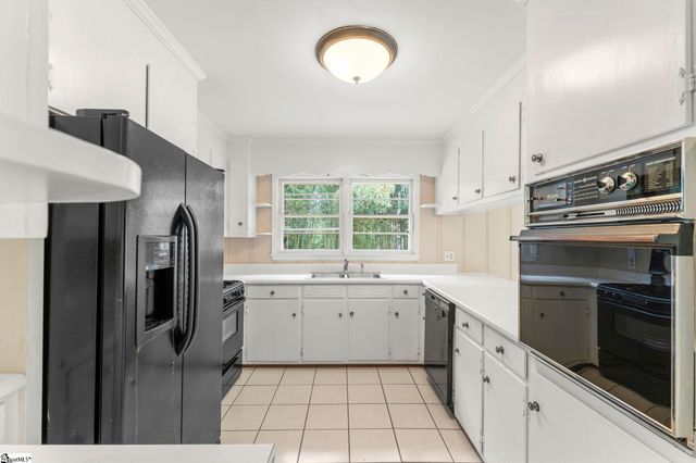 136 Holly Circle, Greer, SC 29651