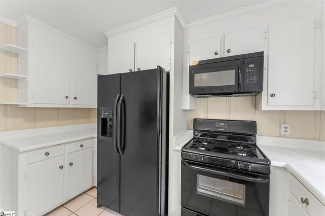 136 Holly Circle, Greer, SC 29651