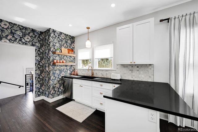 1402 Meade Street, Denver, CO 80204