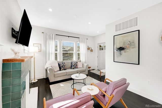 1402 Meade Street, Denver, CO 80204