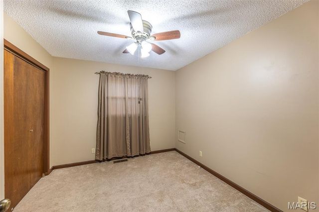 2855 Lakeside Drive, Poplar Bluff, MO 63901