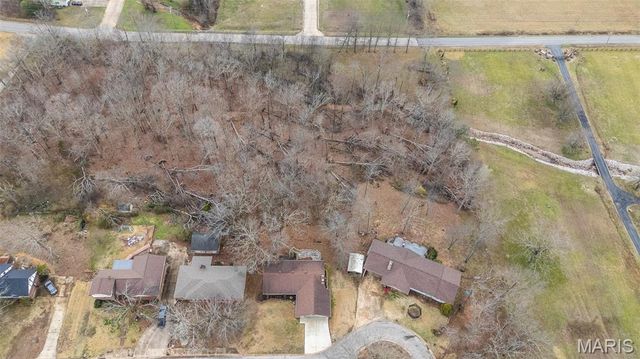 2855 Lakeside Drive, Poplar Bluff, MO 63901