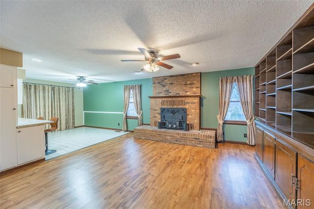 2855 Lakeside Drive, Poplar Bluff, MO 63901