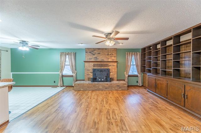 2855 Lakeside Drive, Poplar Bluff, MO 63901