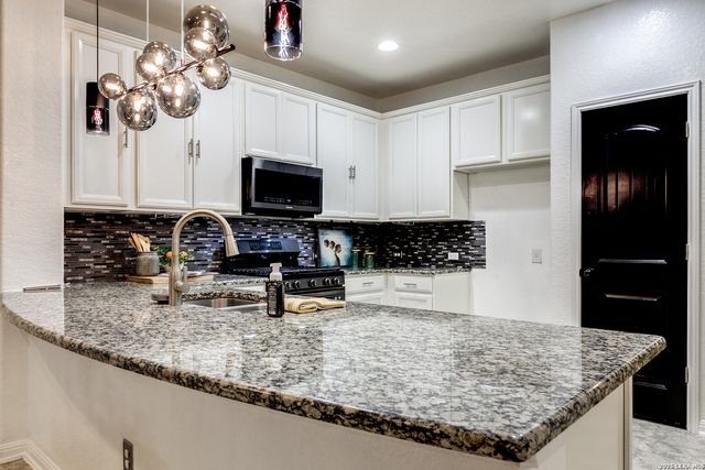 8319 Oak Harvest, San Antonio, TX 78254