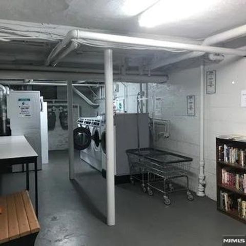 245 Passaic Avenue E9, Passaic, NJ 07055