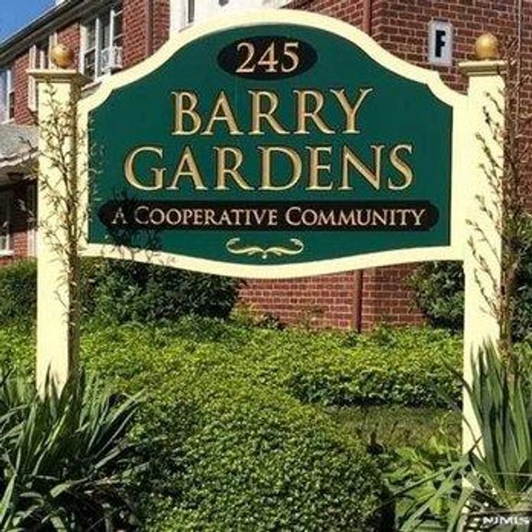 245 Passaic Avenue E9, Passaic, NJ 07055