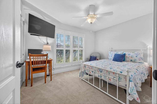 2527 Fiddlers Cir, Cantonment, FL 32533