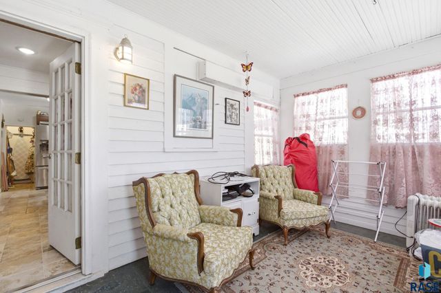 1116 S Center Ave Avenue, Sioux Falls, SD 57105