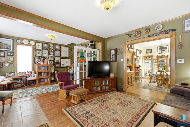 1116 S Center Ave Avenue, Sioux Falls, SD 57105