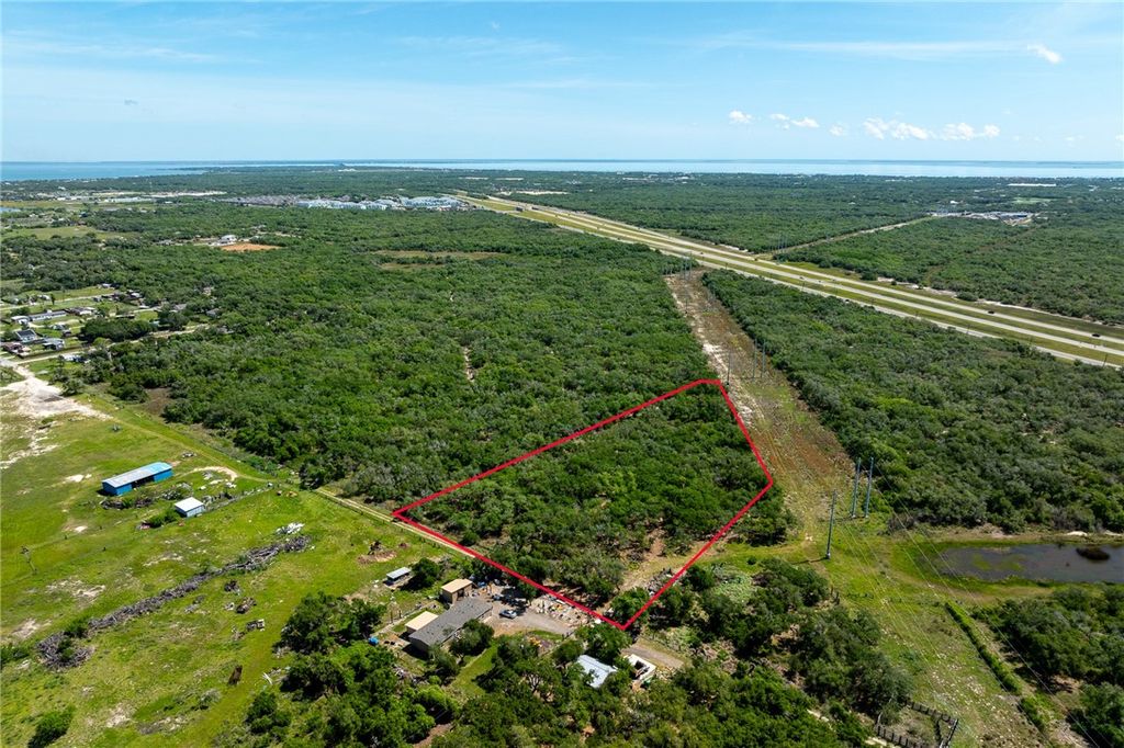 294 Tedford, Rockport, TX 78382 — photo 4