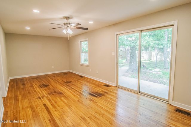 5508 Wayneland Drive, Jackson, MS 39211
