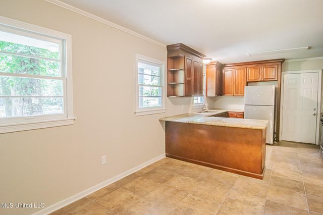 5508 Wayneland Drive, Jackson, MS 39211