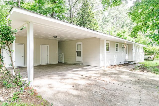 5508 Wayneland Drive, Jackson, MS 39211