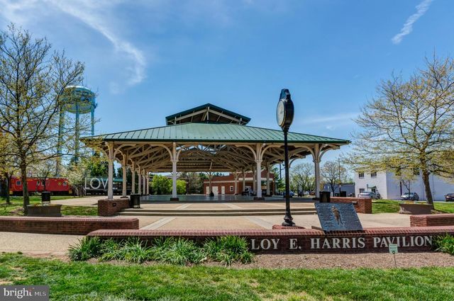 1107A DABNEY DR, Manassas, VA 20111